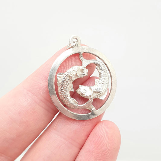 Vintage Solid Silver Pisces Pendant Necklace Astrological Star Sign Fish Zodiac Retro Unisex Animal Sea Creature Jewelry Jewellery