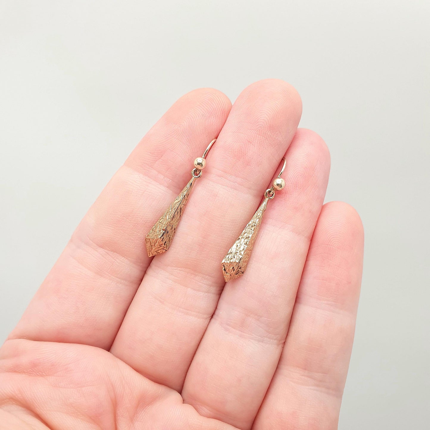 Vintage 9k 9ct Gold Earrings Torpedo Faceted Teardrop 1980s Solid 375 Hook Large Embossed Bauble Dangle Drop Womens Jewelry Jewellery