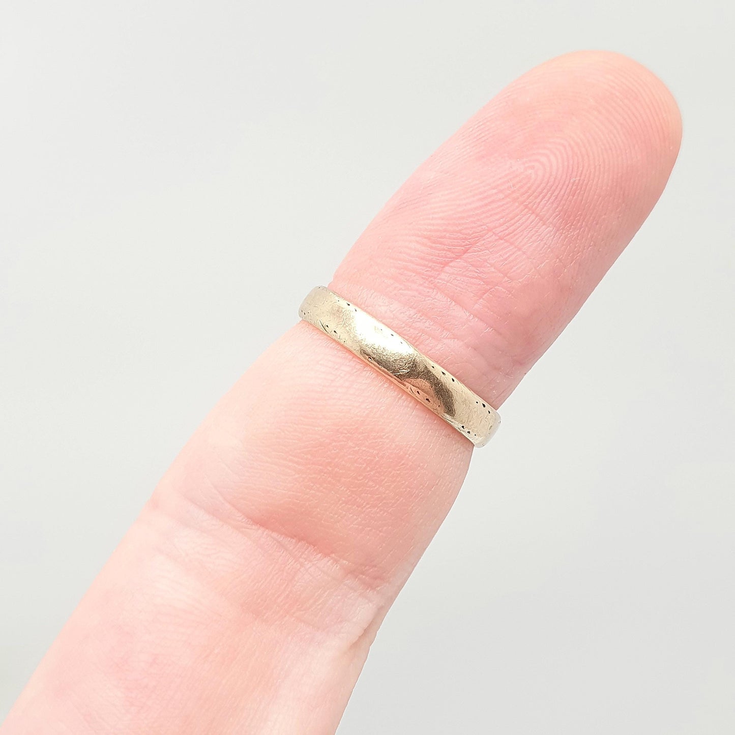 Old Vintage 9ct 9kt Gold Band Ring Wedding 1957 Hallmarked Solid 375 9k Stacking Stacker Gift Yellow Mens Womens Fine Jewelry Jewellery