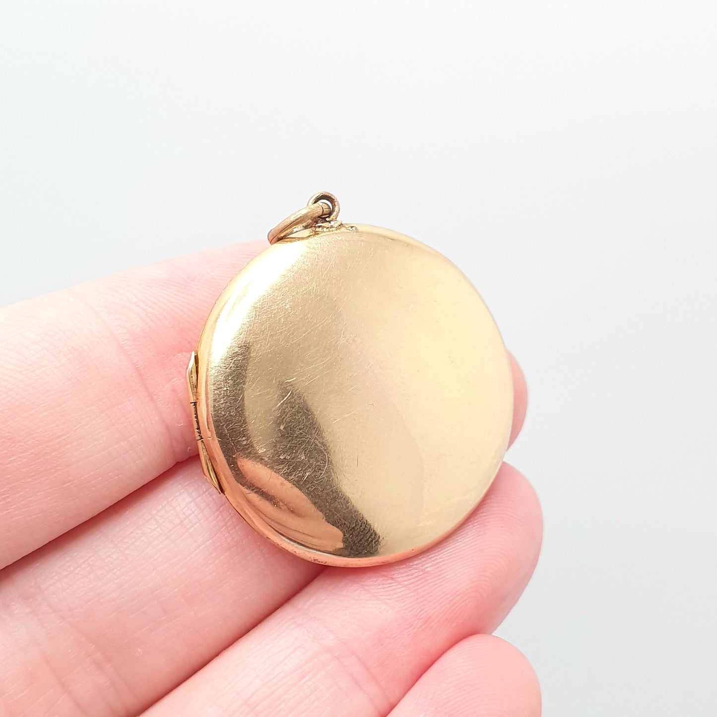 Antique 9ct Gold Round Locket Solid 9k 375 Large Plain Smooth Circle Pendant Fine Big Gift Back & Front Necklace Jewelry Womens Jewellery