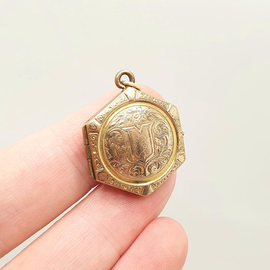 Antique Rolled Gold Hexagonal Locket Necklace Pendant Victorian Shield Rose Gold Filled Engraved Vintage Picture Photo Jewellery Jewelry