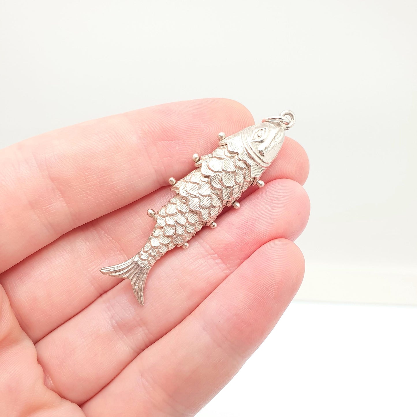 Vintage Solid Silver Articulated Fish Pendant Necklace Large Big Chinese Style Hinged Moving Tail Retro Mens Womens Jewelry Jewellery