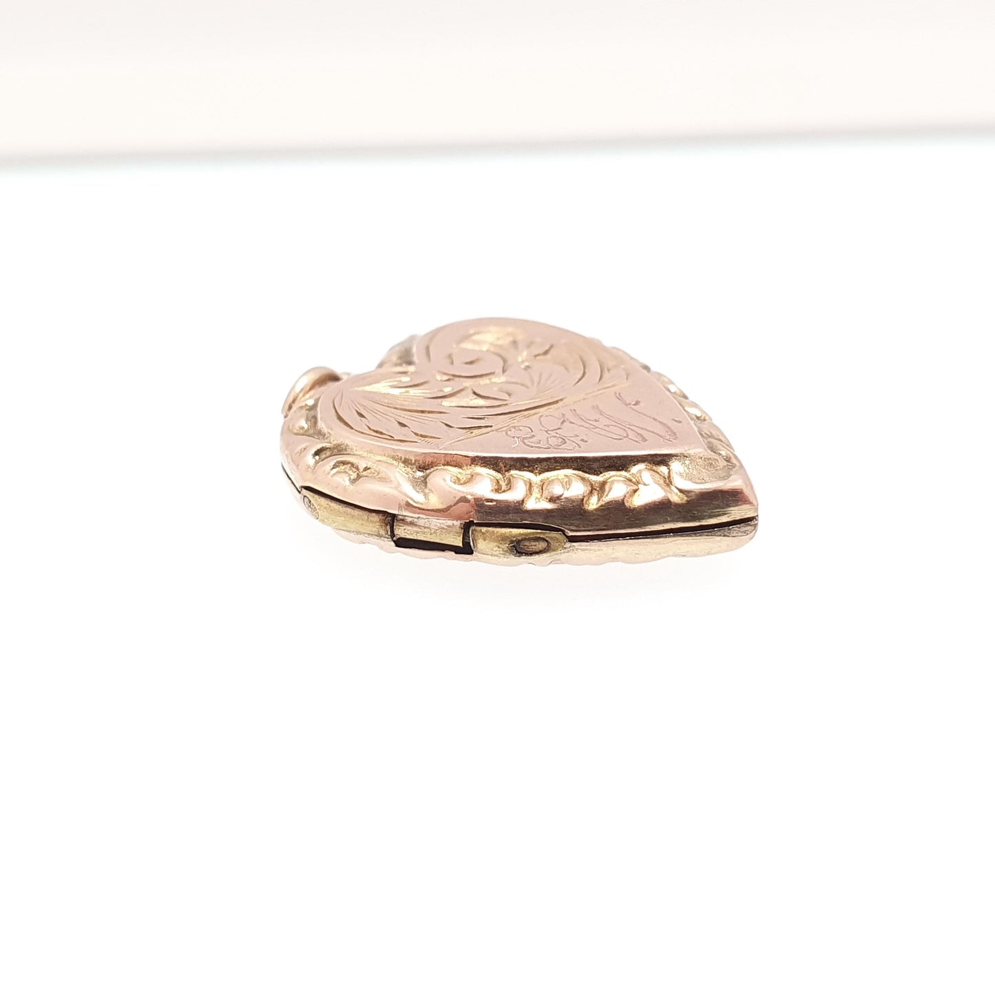 Antique 9ct Gold Heart Locket Embossed Hand Engraved Solid 9k 375 Pendant Fine Estate Love Back & Front Cute Necklace Jewelry Jewellery