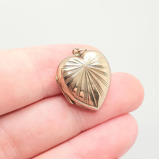 Antique 9ct 9k Gold Heart Locket Sunburst Art Deco Solid Yellow Gold Back & Front Engraved 1920s Necklace Photo Pendant Jewelry Jewellery