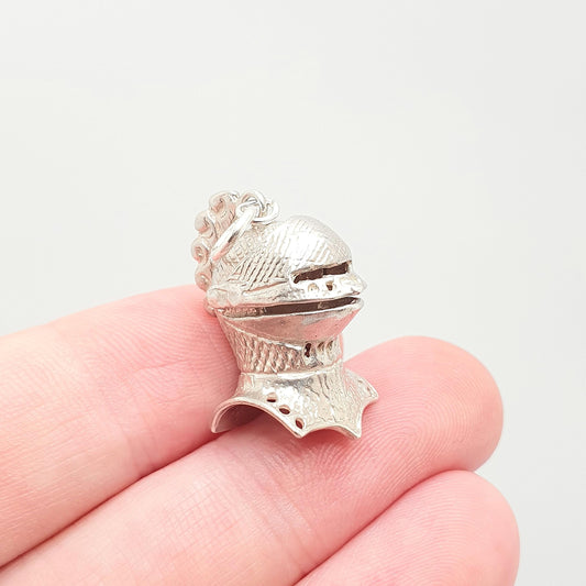 Vintage Solid Silver Knight Charm Pendant Knights Helmet Opening Moving Necklace Knights Retro Armour Soldier Womens Mens Jewelry Jewellery