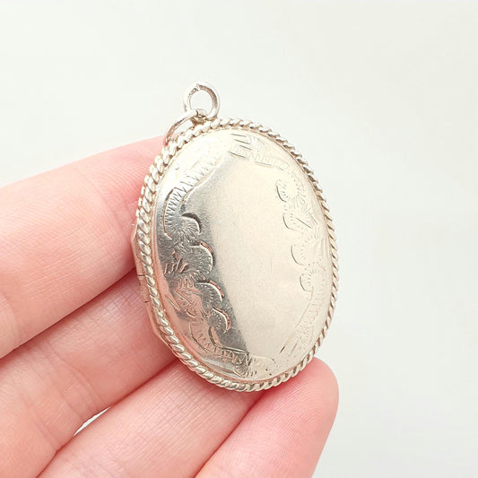 Vintage Sterling Silver Locket Oval 1994 Hallmark Pendant Necklace Large Big Engraved Retro Fine Solid 925 Jewelry Womens Jewellery