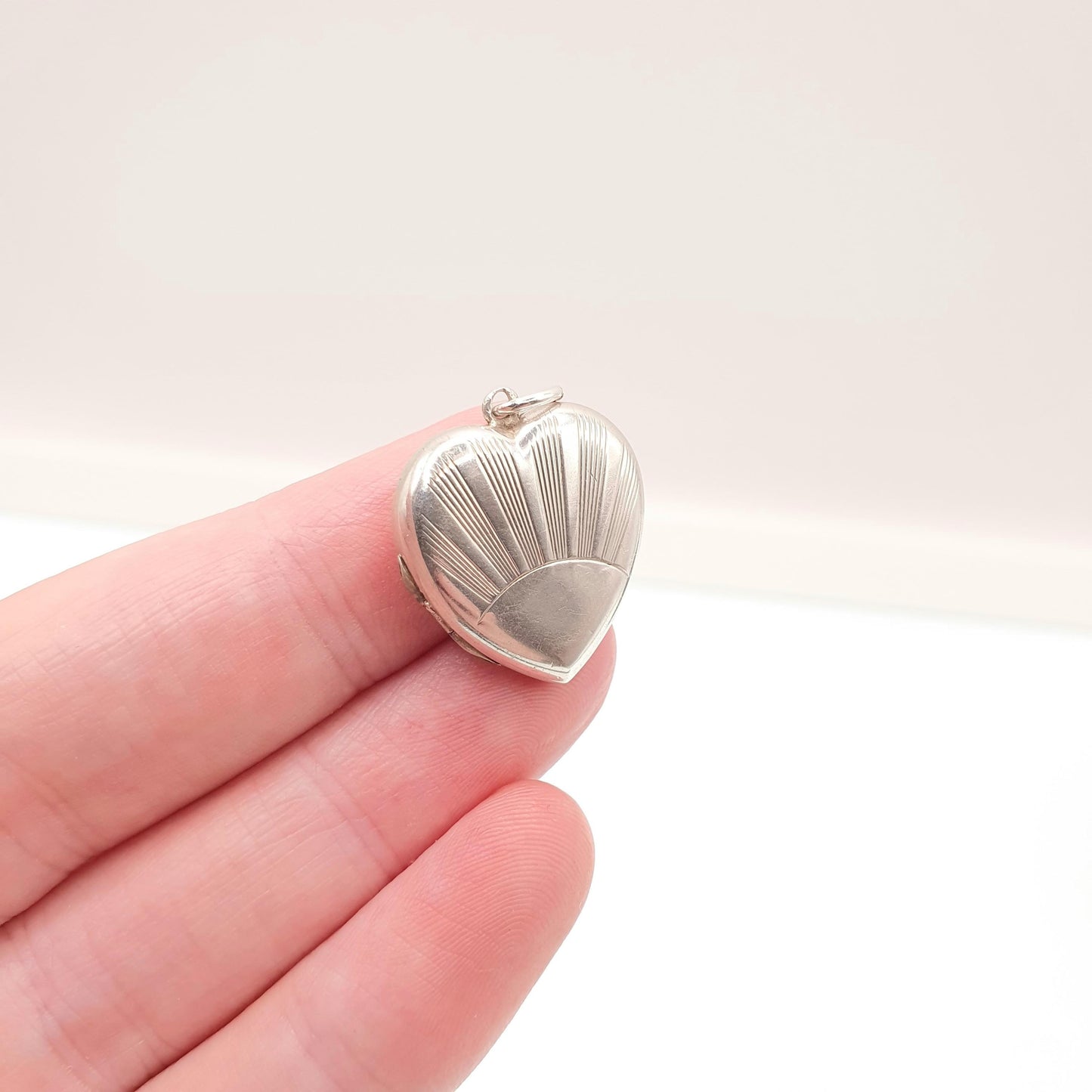 Antique Sterling Silver Sunburst Heart Locket Necklace Pendant Art Deco Lined Picture Photo Love 1920s Womens Jewelry Jewellery Vintage