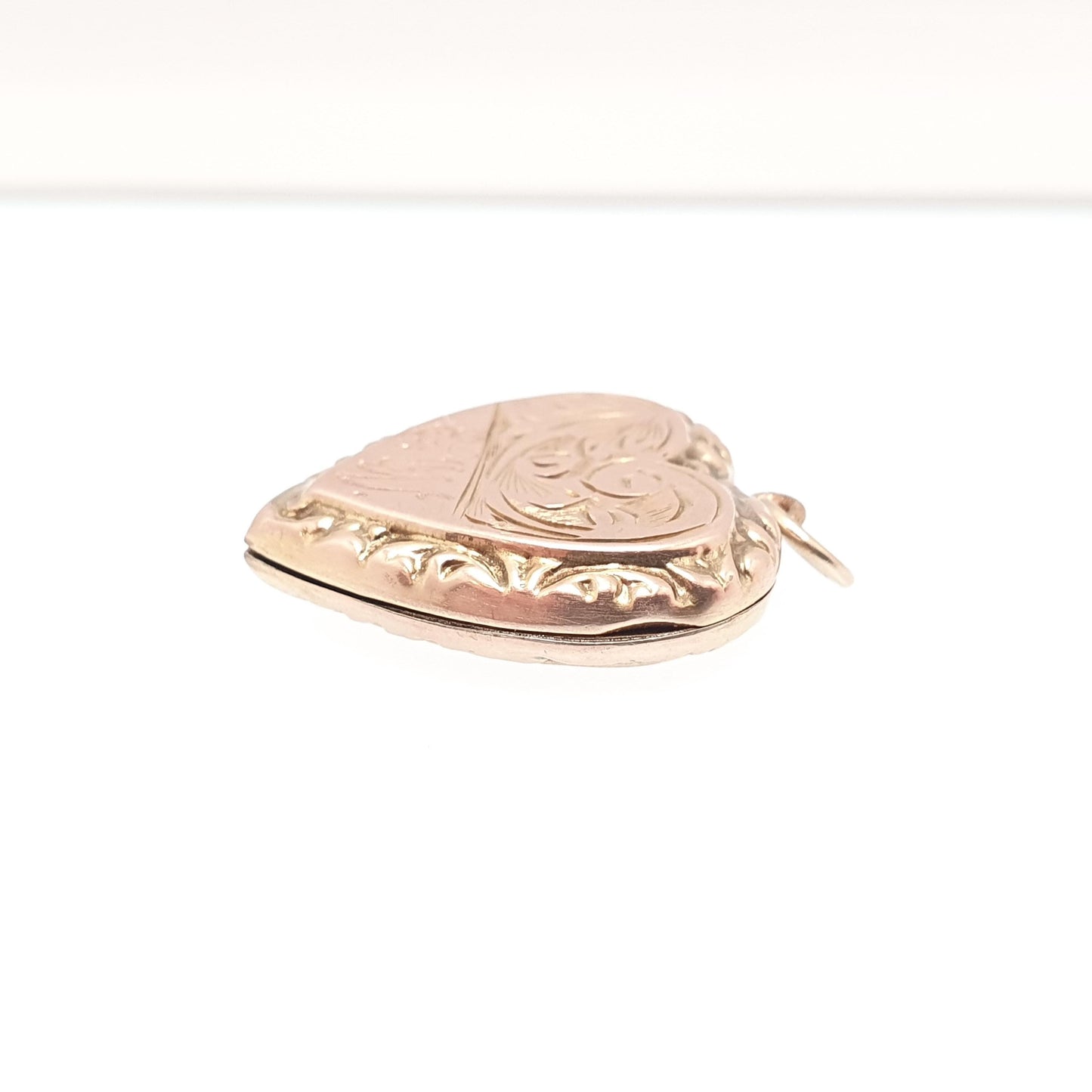 Antique 9ct Gold Heart Locket Embossed Hand Engraved Solid 9k 375 Pendant Fine Estate Love Back & Front Cute Necklace Jewelry Jewellery