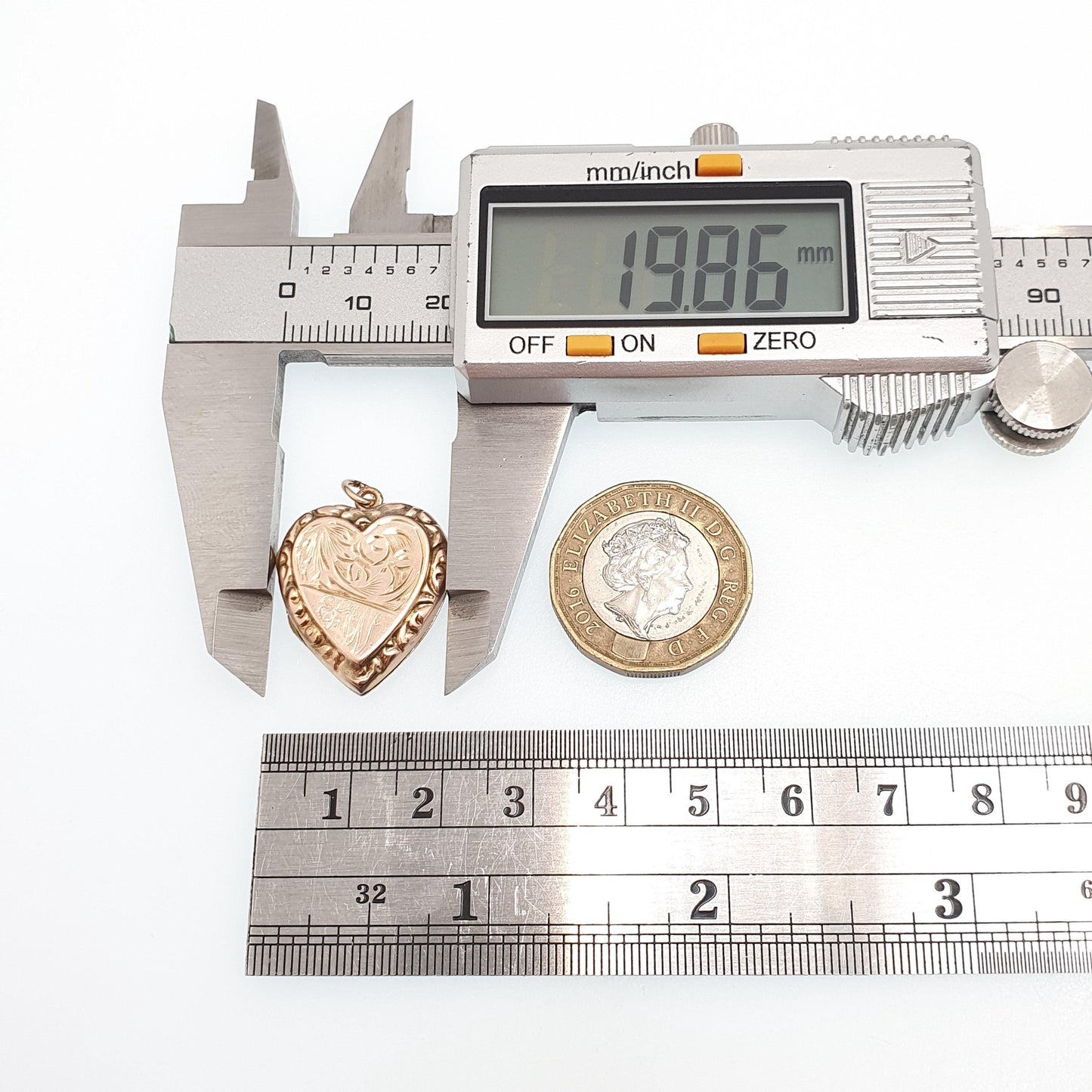 Antique 9ct Gold Heart Locket Embossed Hand Engraved Solid 9k 375 Pendant Fine Estate Love Back & Front Cute Necklace Jewelry Jewellery