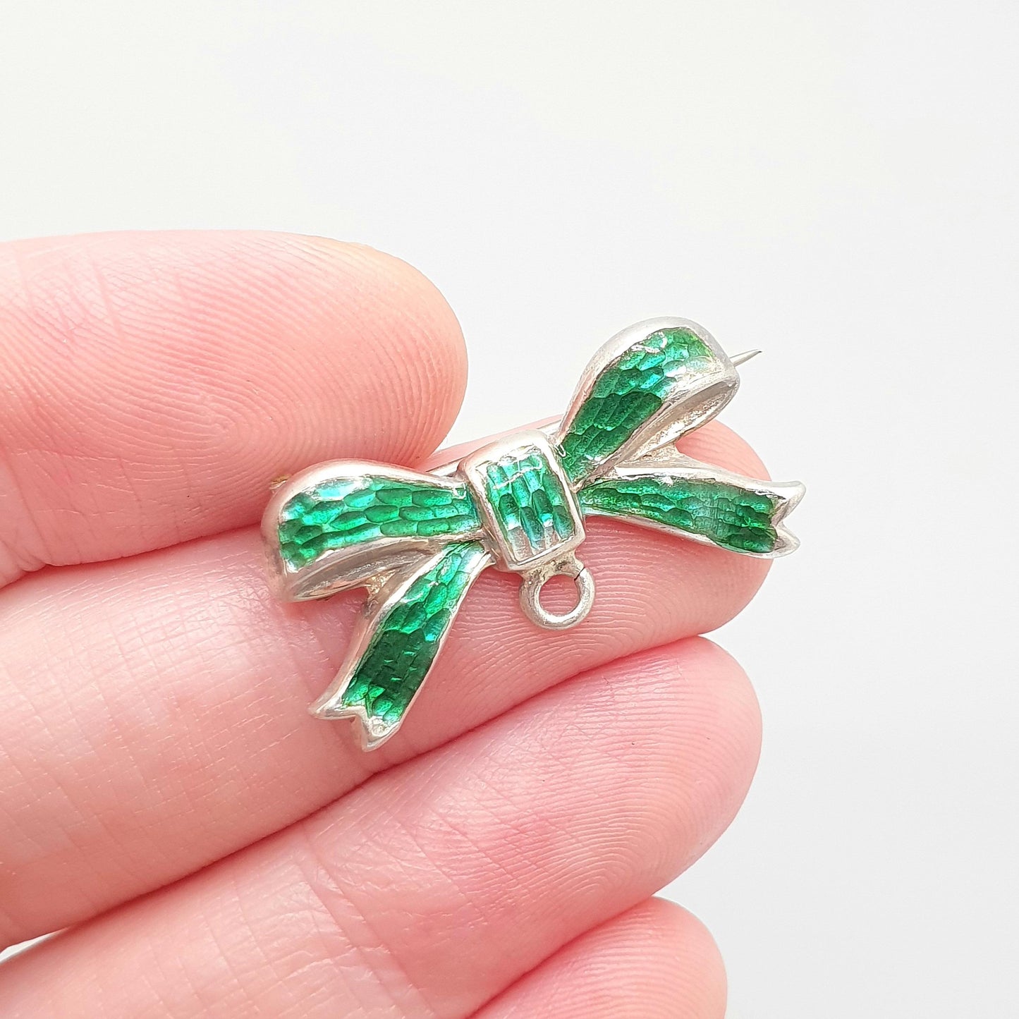 Antique Sterling Silver Enamel Bow Brooch Pin Green Champleve 1906 Hallmarked Nurse Fob Edwardian Vintage Womens Ladies Jewelry Jewellery