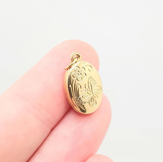 Vintage Solid 9k 9kt Gold Butterfly Locket Oval All 9ct 9 Carat Small Necklace Cute Engraved Photo Picture Pendant Retro Jewelry Jewellery