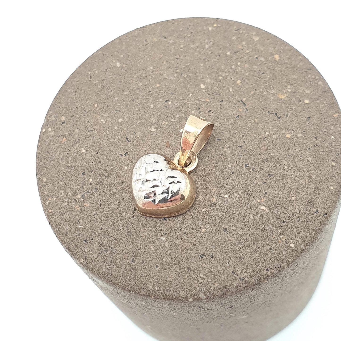 Vintage 9ct 9k Gold Heart Pendant Cute Necklace White Gold Centre Solid 375 Charm Small Tiny Yellow Retro Gift Womens Mens Jewelry Jewellery
