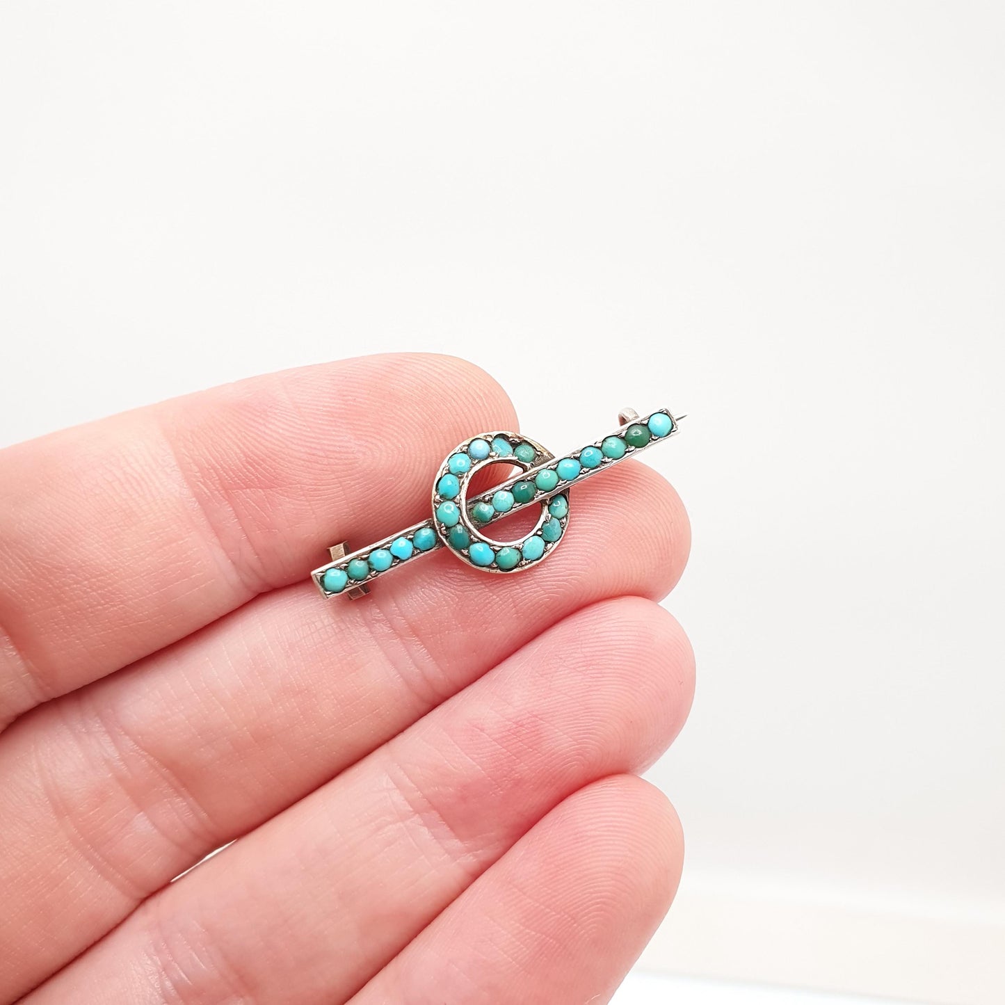 Antique Victorian Solid Silver Turquoise Brooch Circle O 0 Zero Bar Pin Infinity Natural Gemstone Victoria Womens Jewelry Jewellery Vintage
