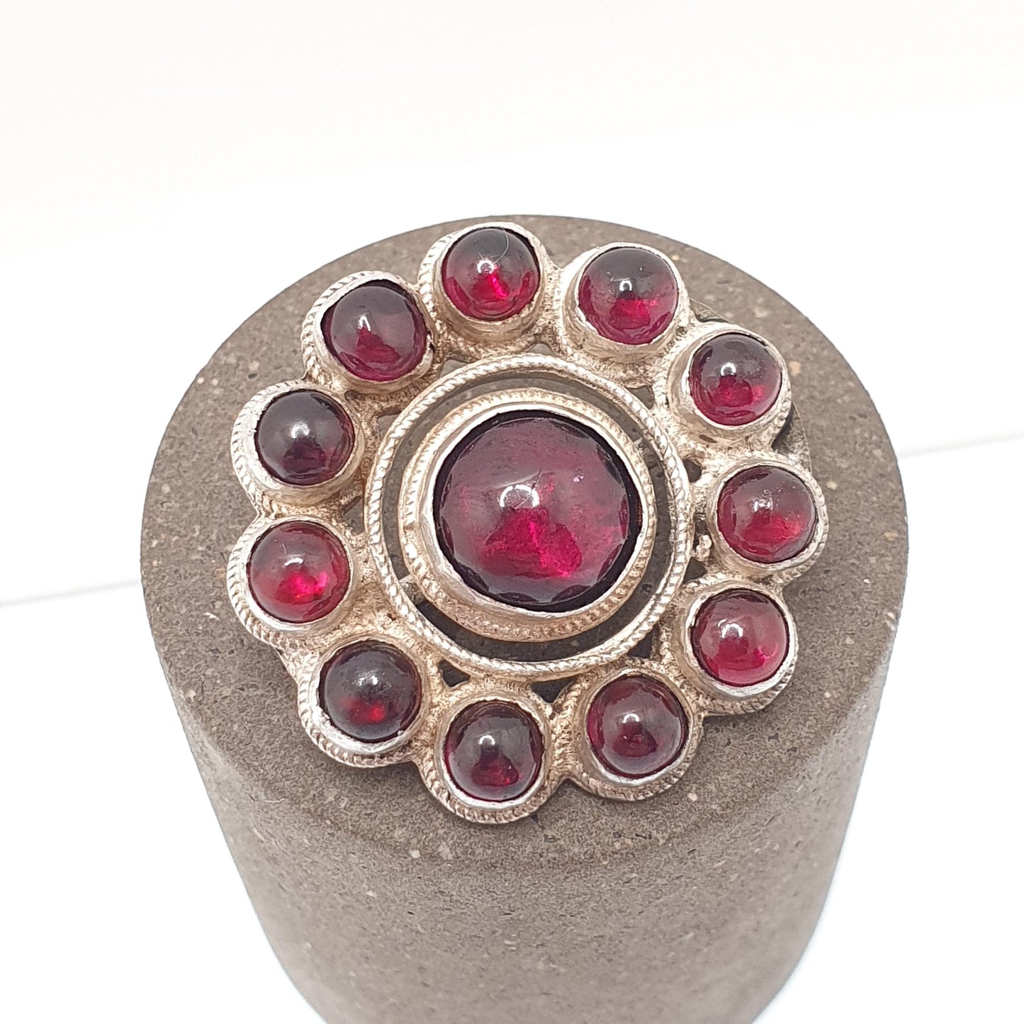 Antique Georgian Garnet Solid Silver Brooch Foiled Cabochon Gemstone Cluster 1800s Vintage Rare Hand Cut Pyrope Womens Jewelry Jewellery