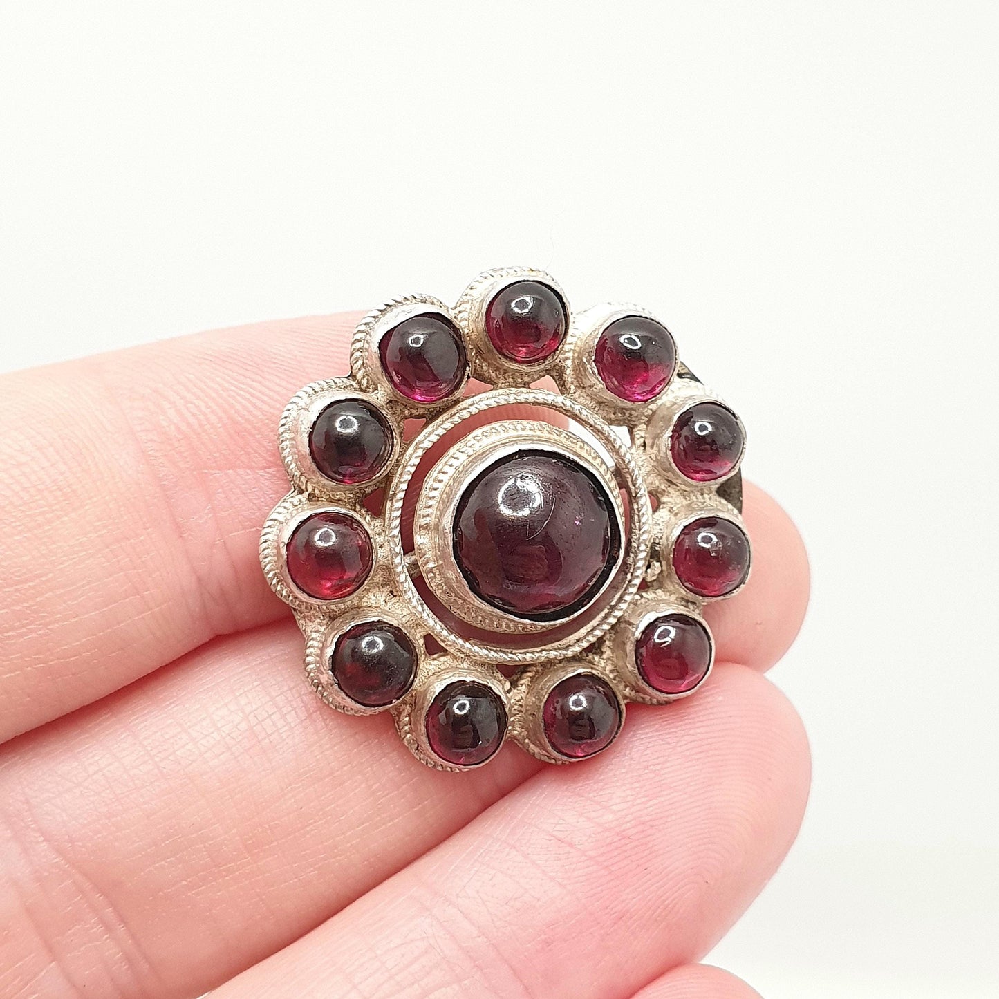 Antique Georgian Garnet Solid Silver Brooch Foiled Cabochon Gemstone Cluster 1800s Vintage Rare Hand Cut Pyrope Womens Jewelry Jewellery