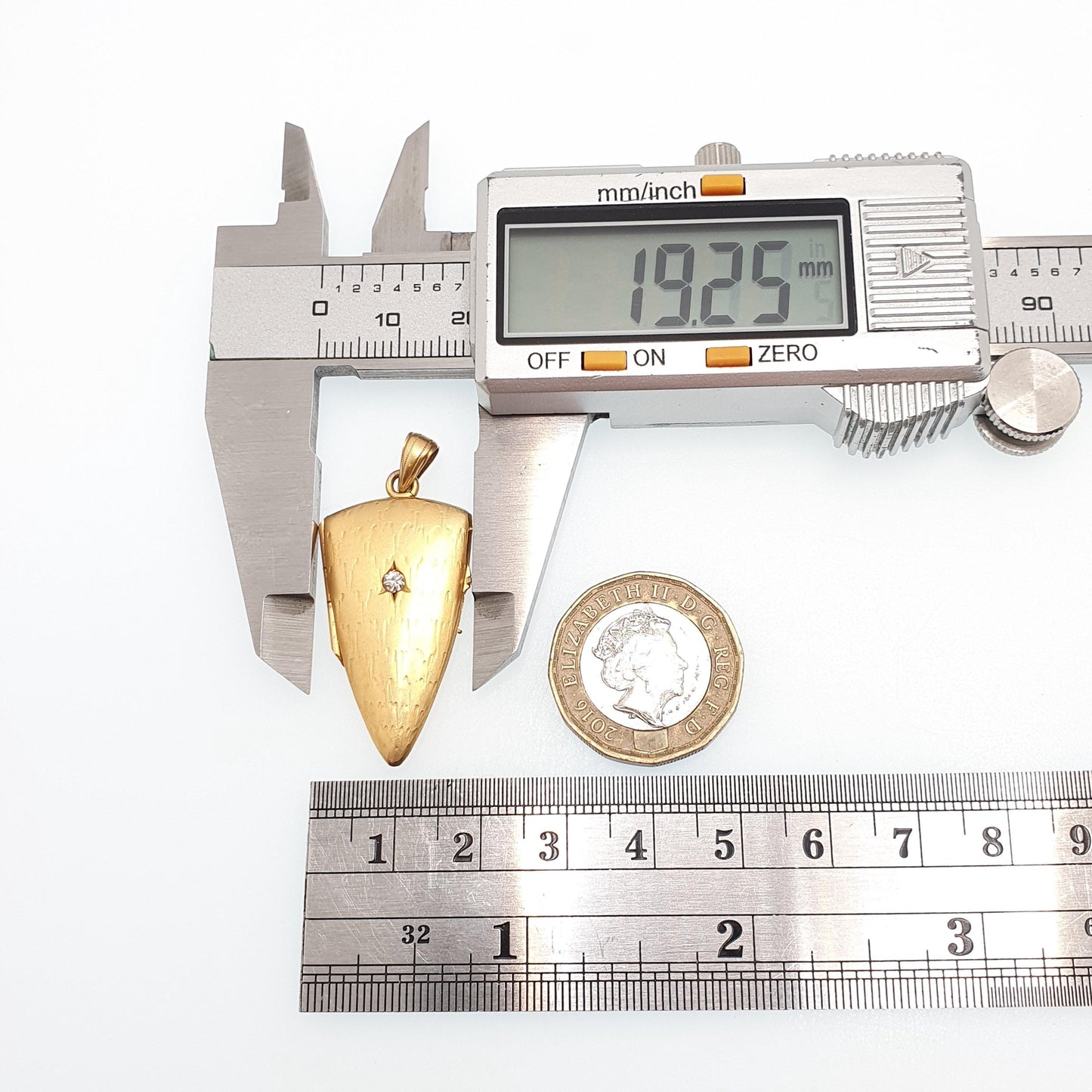 Antique Rolled Gold Kite Shield Locket Diamond Paste Centre Filled Sparkly Rare Pointed Photo Womens Vintage Jewelry Jewellery