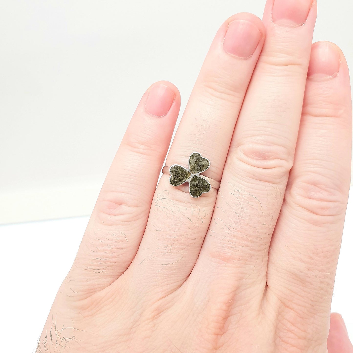 Old Vintage Sterling Silver Connemara Marble Clover Ring 1956 Hallmark Irish Lucky Signet Ireland Gemstone Vintage Womens