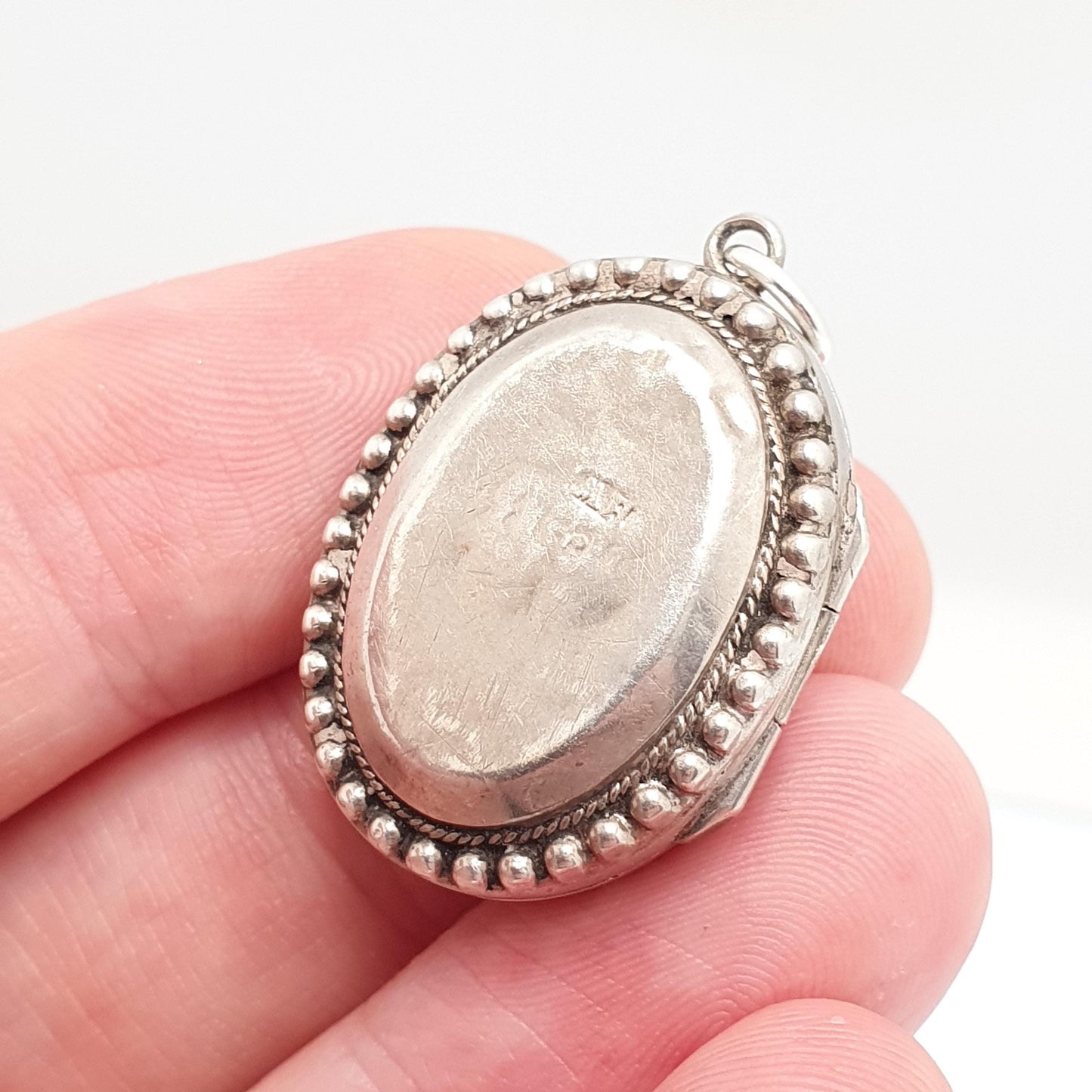 Antique Sterling Silver Victorian Locket Hallmark Oval Leaf Engraved Small Cute Necklace Vintage Pendant Beaded Womens Jewelry Jewellery
