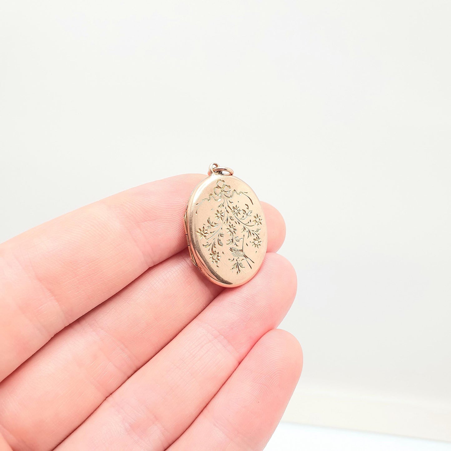 Antique 9ct Rose Gold Bird Locket Solid 9k 375 Oval Bow Engraved Pendant Fine Estate Love Gift Back Front Necklace Jewelry Womens Jewellery