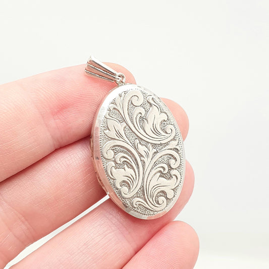 Vintage GEORG JENSEN Sterling Silver Locket Oval Scroll Embossed Necklace Pendant Hallmark Cute Picture Photo Womens Jewelry Jewellery Retro