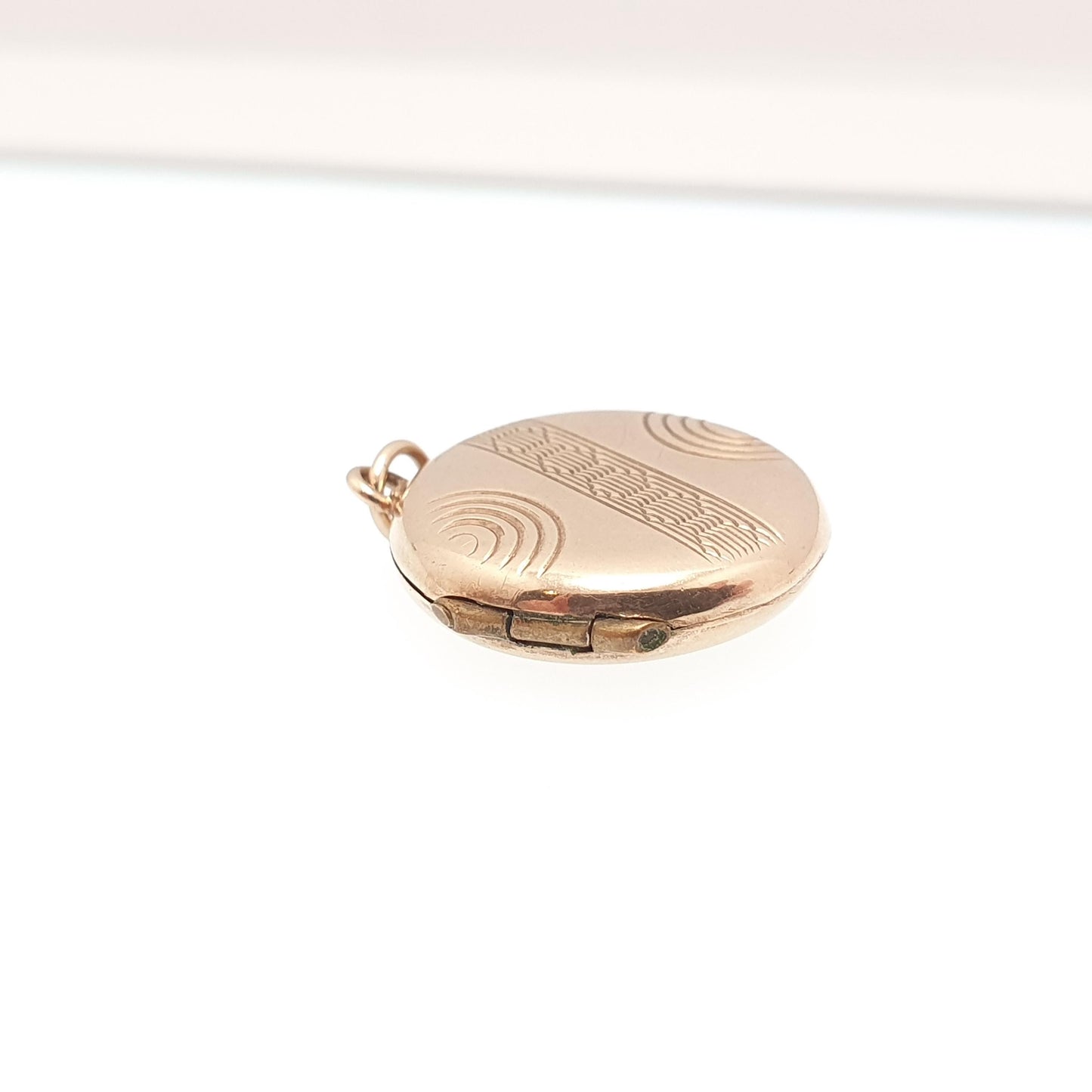 Antique 9ct 9k Gold Locket Pendant Round Art Deco Geometric Pattern Solid 375 Back & Front Small Circle Photo Vintage Necklace