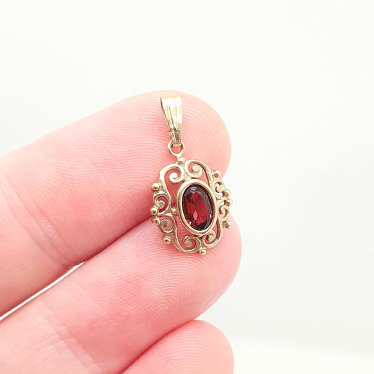 Vintage 9ct 9k Gold Garnet Pendant Necklace Solid 9kt Oval Cut Genuine Pyrope Gemstone Womens Jewellery Jewelry