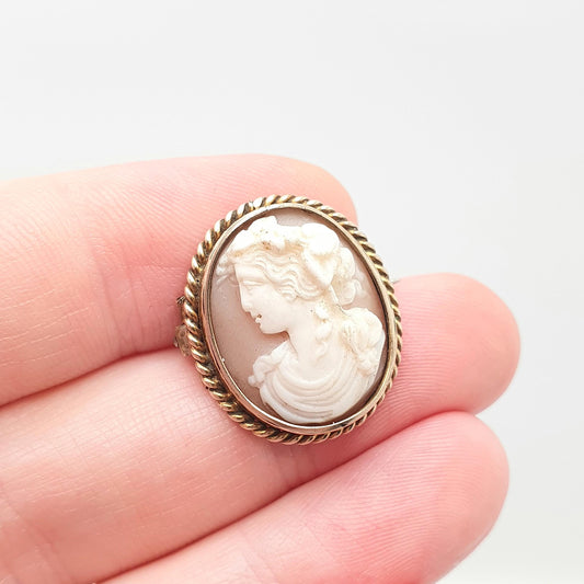 Antique Victorian 9k 9ct Gold Cameo Brooch Pin Solid 375 Border Hand Carved Shell Vintage Italian European Genuine Jewelry Womens Jewellery