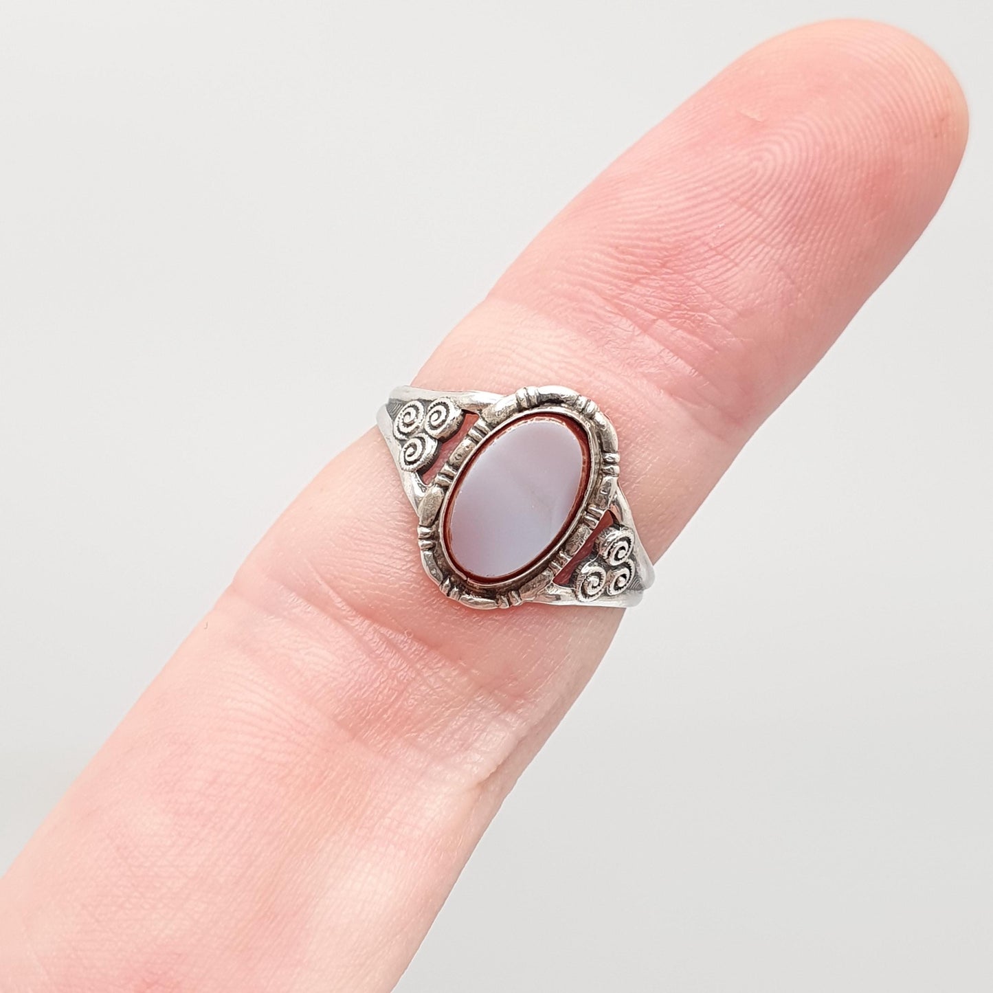 Antique Victorian Solid Silver Agate Signet Ring White Face Quartz Gemstone Arts and Craft Womens Vintage