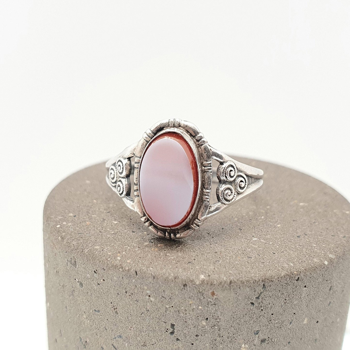 Antique Victorian Solid Silver Agate Signet Ring White Face Quartz Gemstone Arts and Craft Womens Vintage