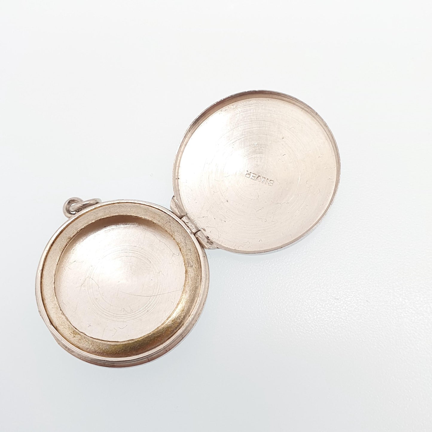Antique Solid Silver Locket Art Deco Geometric Pattern Round Circle Necklace Pendant Rare Fine 1920s Picture Photo Jewelry Vintage Jewellery
