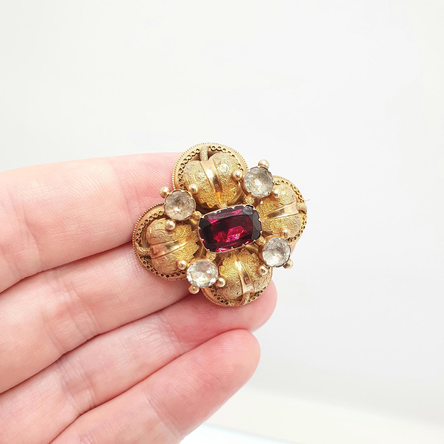 Antique Georgian 15ct Gold Garnet Brooch White Quartz Pin Solid 15kt 625 Etruscan Foiled Gemstones Vintage