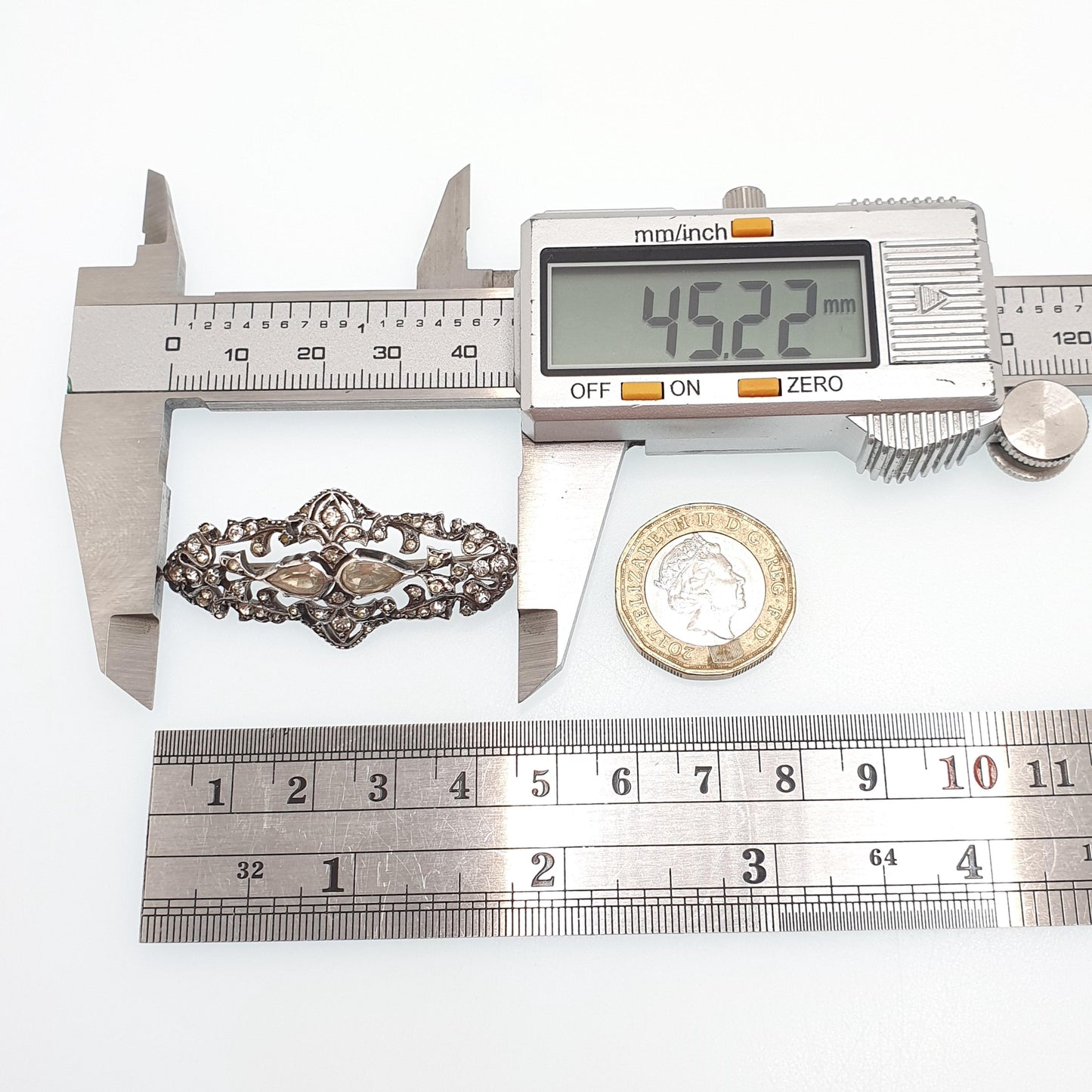 Antique Victorian Solid Silver Diamond Paste Brooch Georgian Style Cluster Foiled Diamond Pastes Oval Cut Vintage Womens Jewelry Jewellery