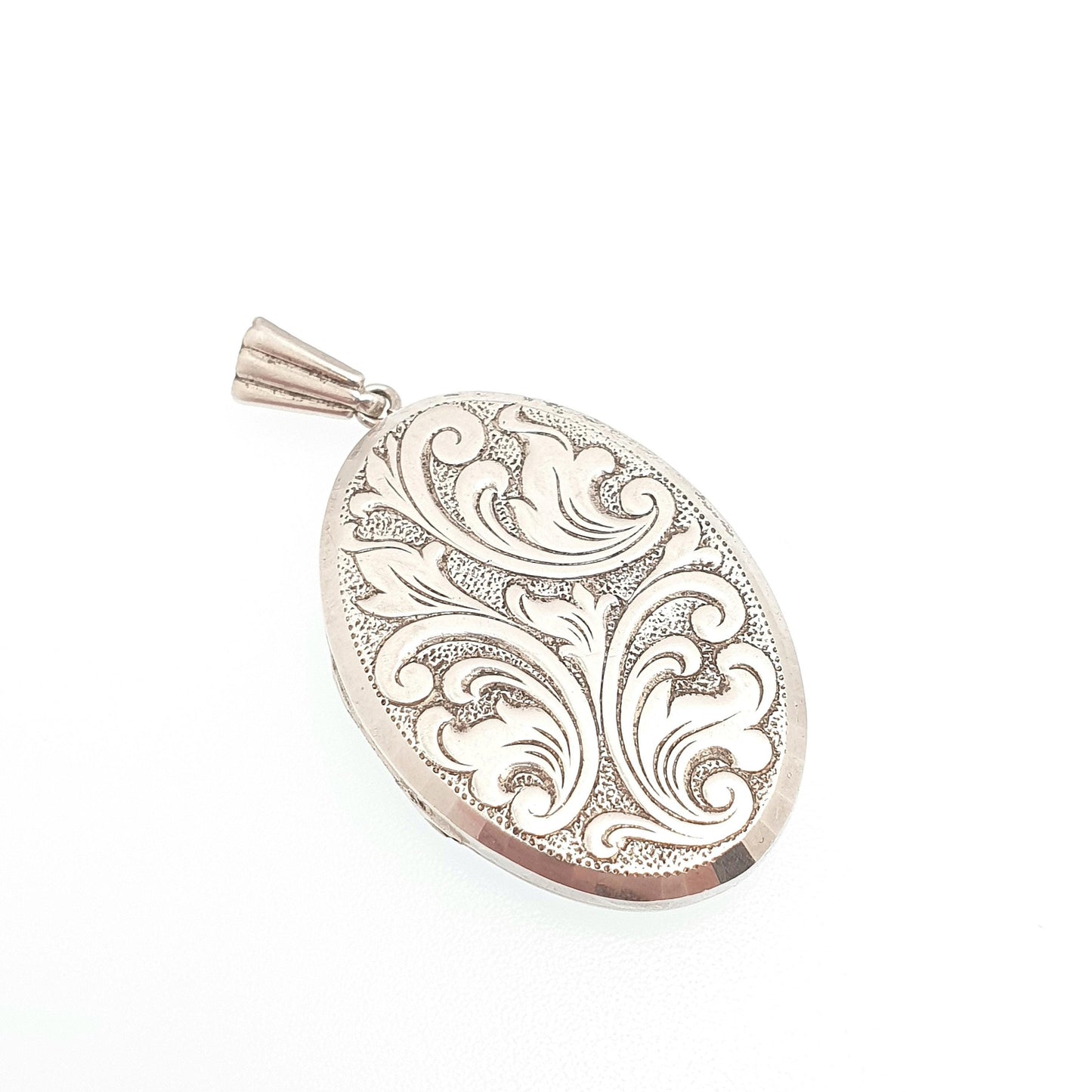 Vintage GEORG JENSEN Sterling Silver Locket Oval Scroll Embossed Necklace Pendant Hallmark Cute Picture Photo Womens Jewelry Jewellery Retro