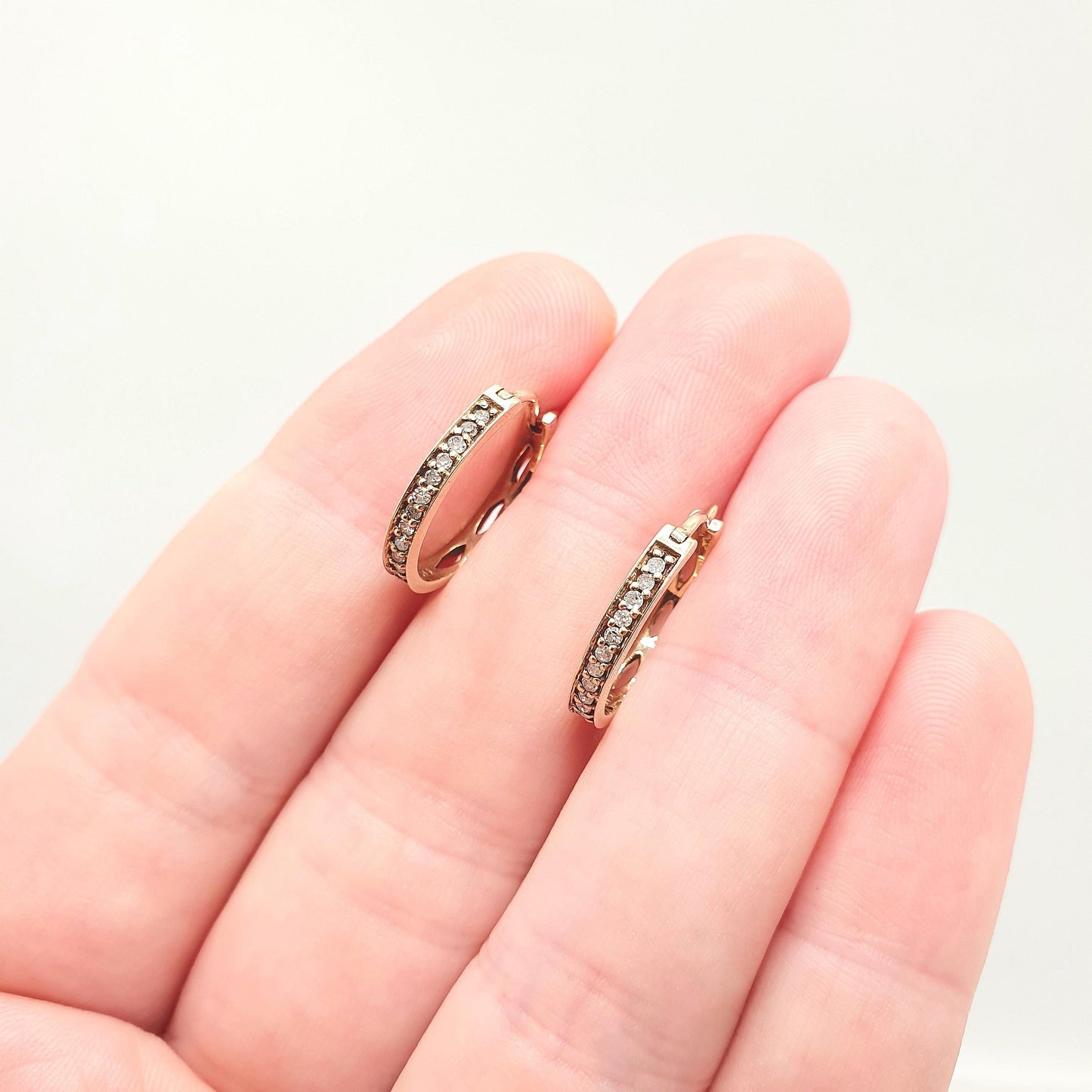Vintage 9k 9ct Gold Diamond Earrings Hoop U Shape Brilliant Cut Solid 375 Gemstone Stud Latch Jewelry Retro Jewellery