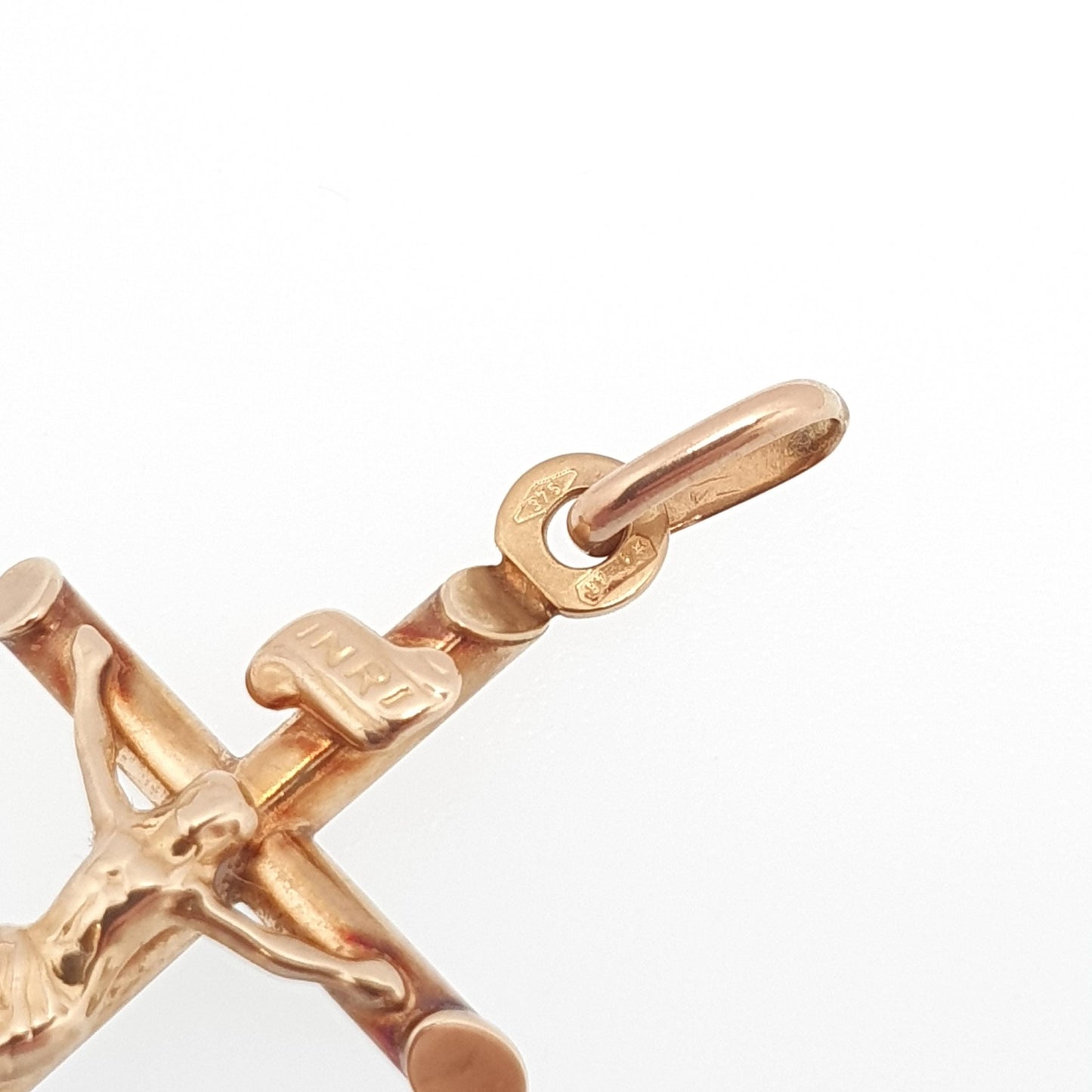 Vintage 9k 9ct Gold Jesus On The Cross Crucifix Necklace Pendant Italy INRI Solid 375 Christian Religious Mens Womens Jewelry Jewellery