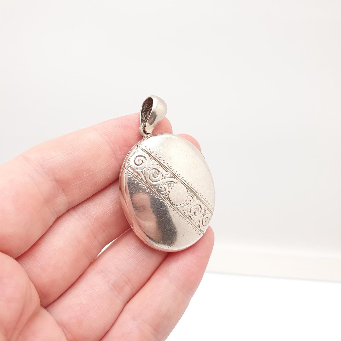Antique Victorian Solid Silver Locket Hand Engraved Band Oval Large Big Pendant Picture Photo Vintage Womens Jewelry Jewellery
