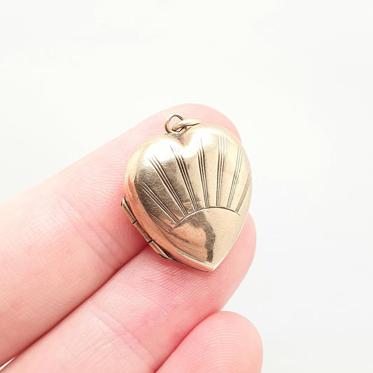 Antique 9ct 9k Gold Heart Locket Sunburst Art Deco Solid Yellow Gold Back & Front Engraved 1920s Necklace Photo Pendant Jewelry Jewellery