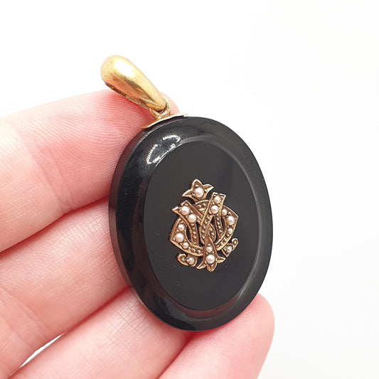Antique 15ct Gold Onyx Locket Pendant Necklace Seed Pearl Victorian Mourning Solid 15 Carat 625 Black Gemstone Vintage Jewelry Jewellery