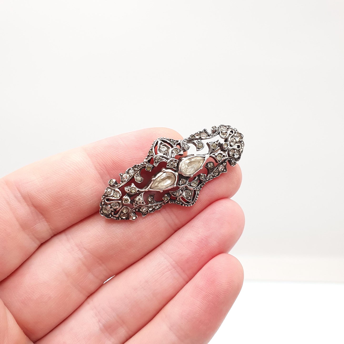 Antique Victorian Solid Silver Diamond Paste Brooch Georgian Style Cluster Foiled Diamond Pastes Oval Cut Vintage Womens Jewelry Jewellery