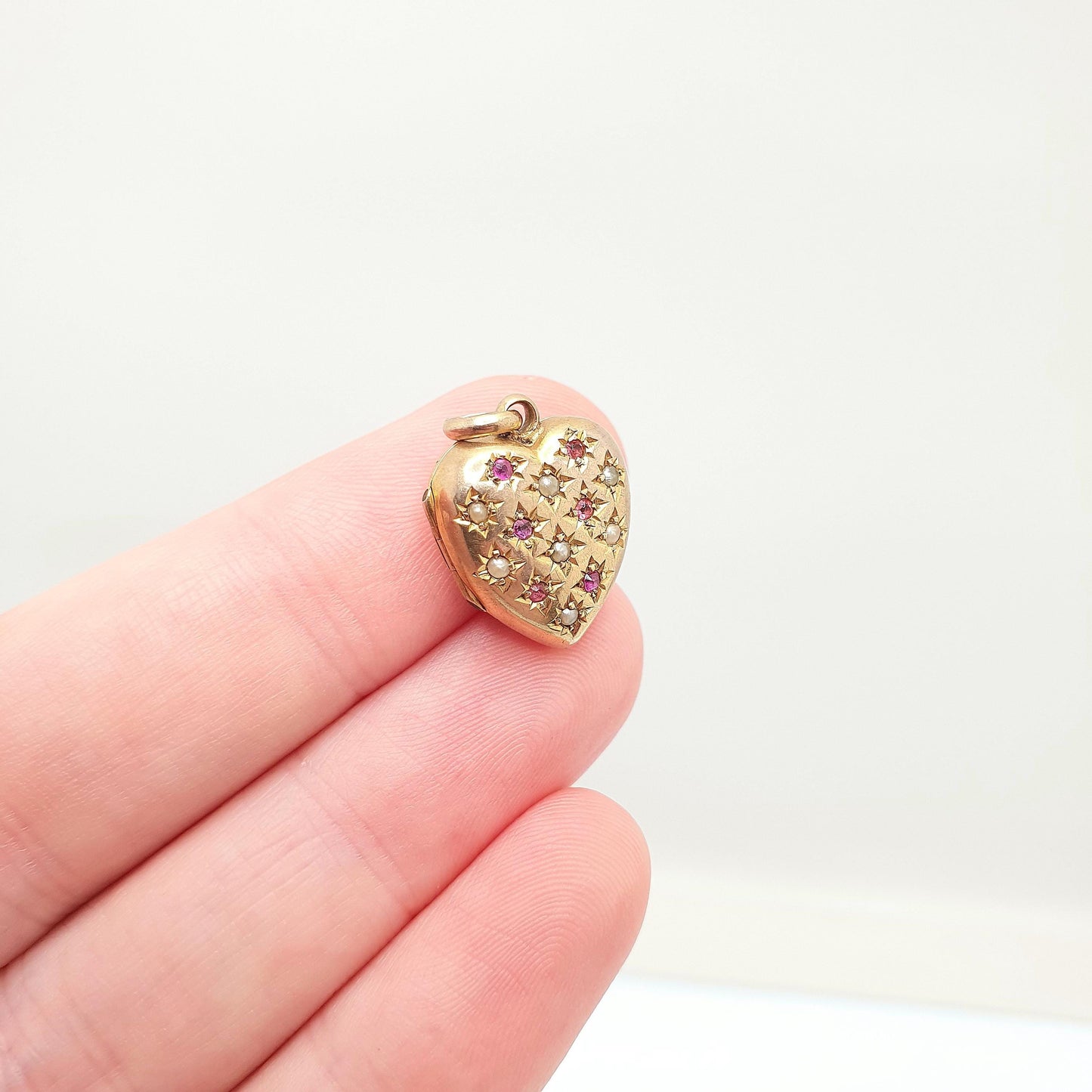 Antique 9ct 9k Gold Heart Locket Ruby Paste Seed Pearl Pave Set Victorian Pendant Back Front Small Photo Vintage Jewelry Jewellery