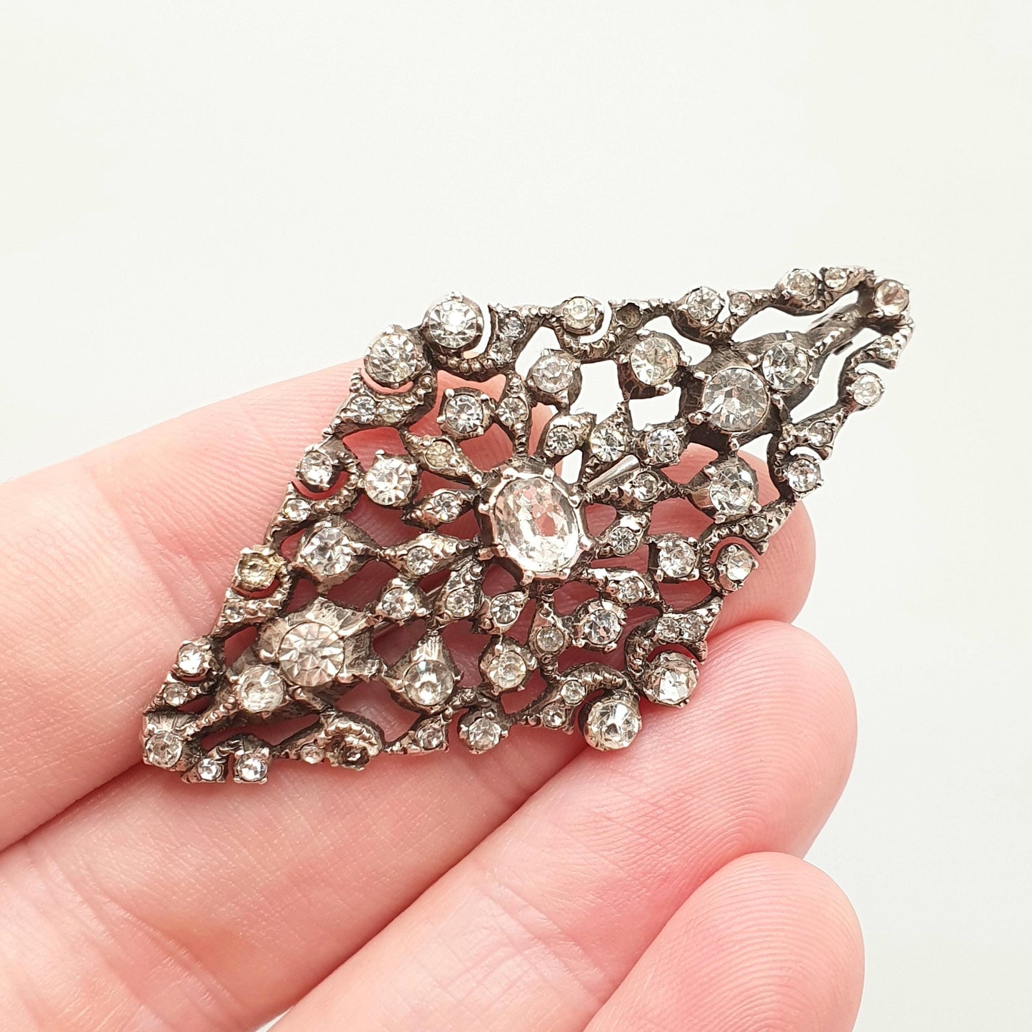 Antique Victorian Solid Silver Diamond Paste Brooch Georgian Style Cluster Foiled Diamond Pastes Oval Cut Vintage Womens Jewelry Jewellery