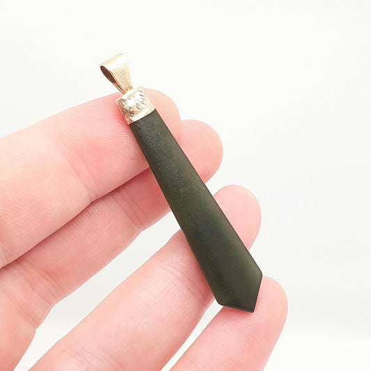 Antique 9ct 9kt Gold New Zealand Jade Necklace Pendant 1905 Hallmark New Zealand Maori Nephrite Green Solid 375 Women Jewelry Jewellery