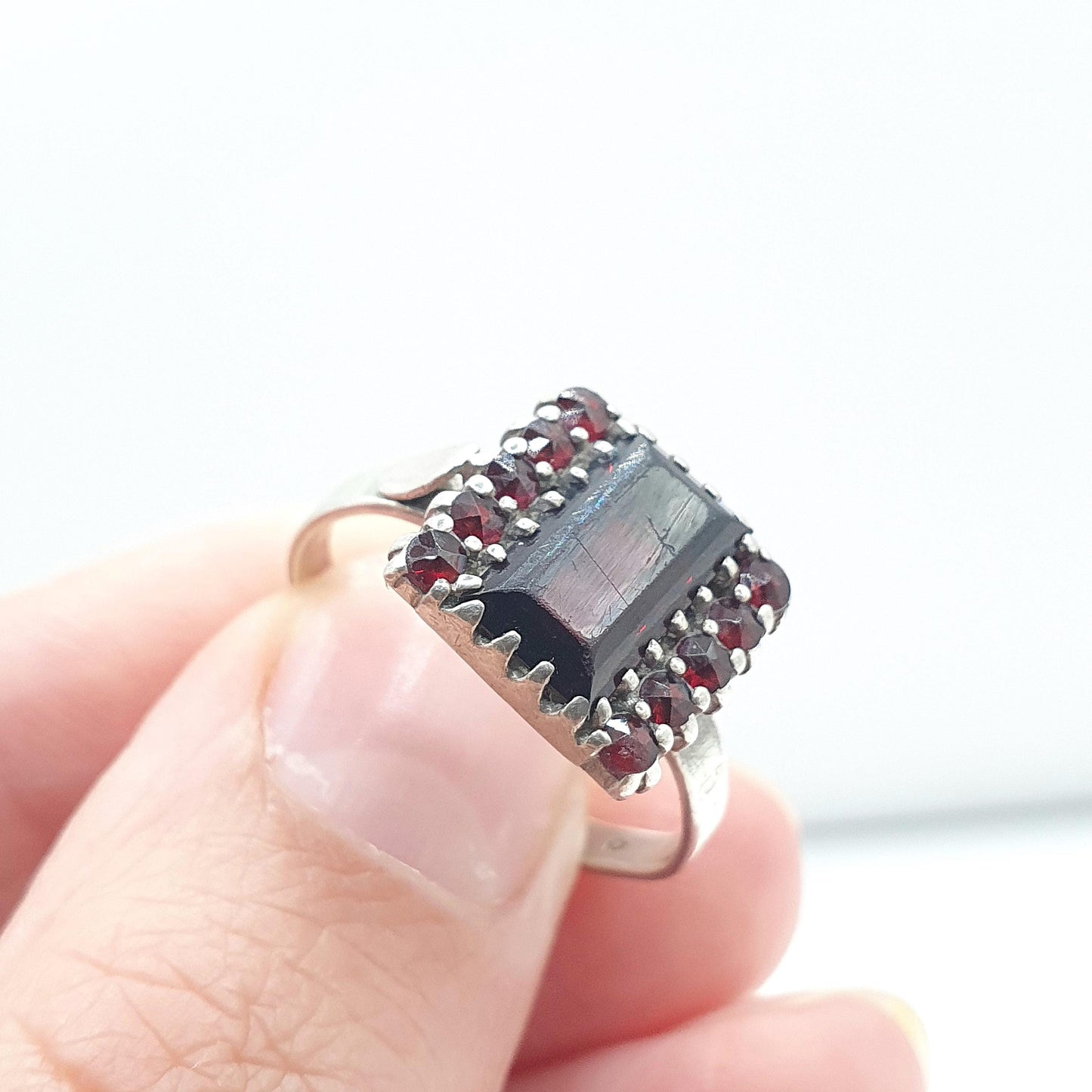 Vintage Solid Silver Bohemian Garnet Style Ring Rectangular Cut Red Gemstone Womens Girls Jewelry Jewellery