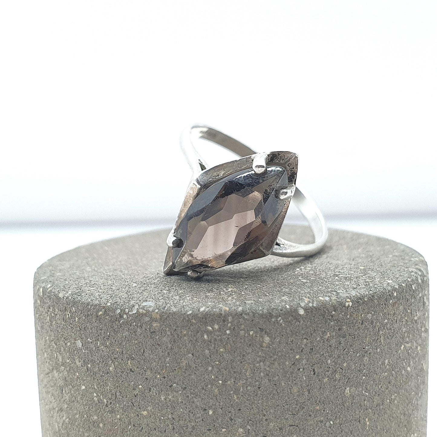 Vintage Solid Silver Smoky Quartz Ring Brown Gemstone Kite Cut Solitaire 1979 Hallmark Womens Jewelry Jewellery