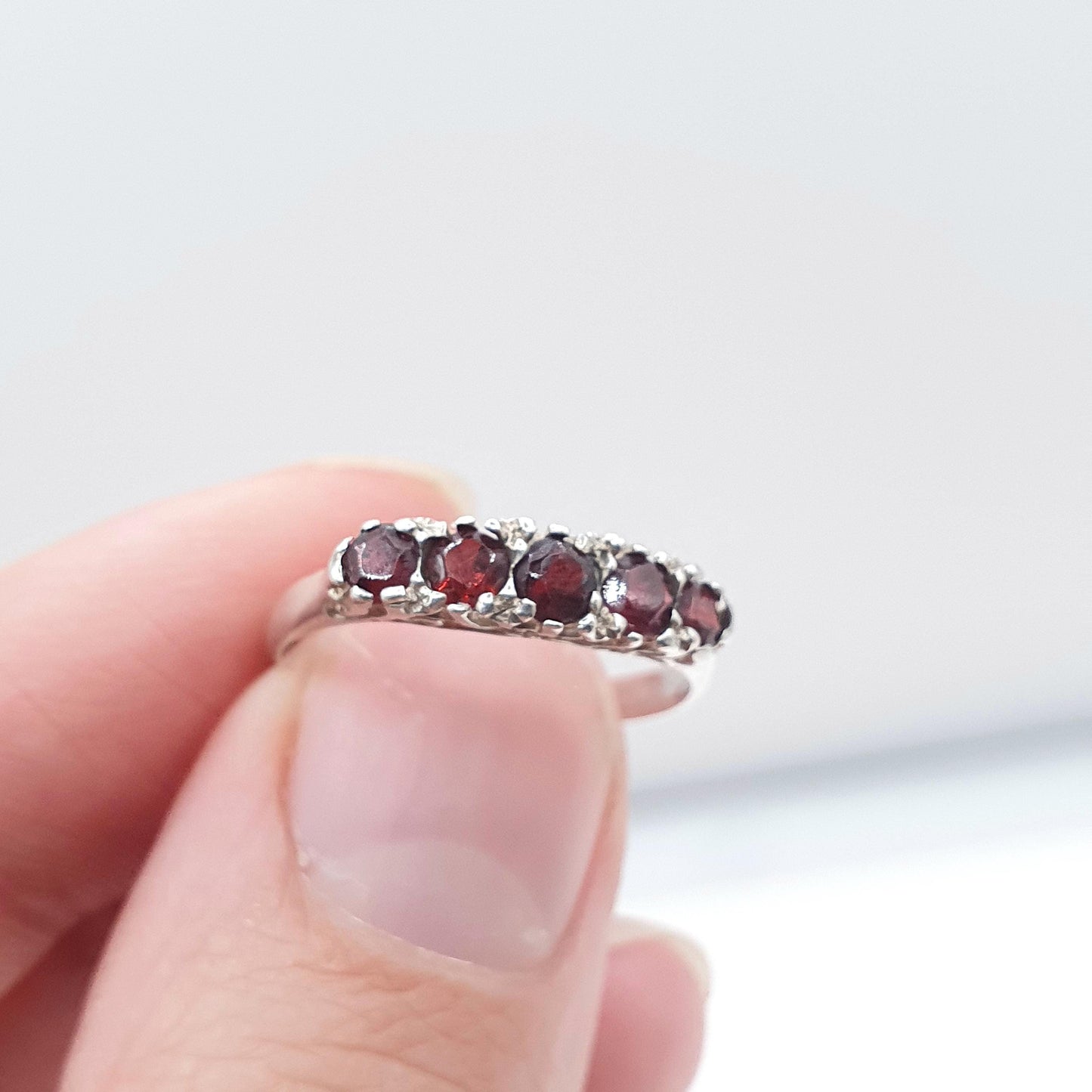 Vintage Sterling Silver Garnet Gypsy Ring Red Gemstone 5 Stone 1990s Retro Womens Jewellery Jewelry