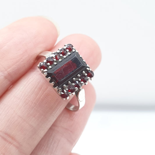 Vintage Solid Silver Bohemian Garnet Style Ring Rectangular Cut Red Gemstone Womens Girls Jewelry Jewellery