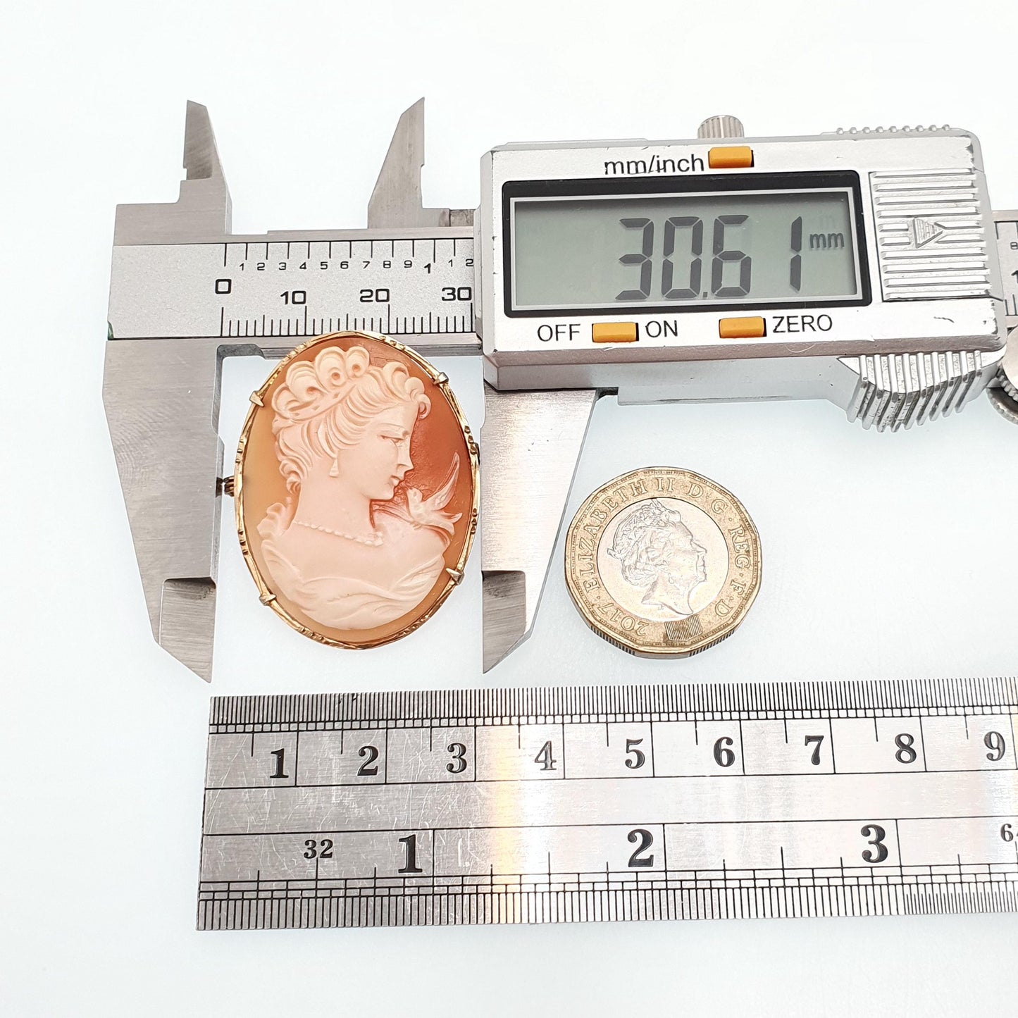 Vintage Solid Silver Bird Cameo Pendant Brooch Woman Necklace Gold Vermeil Genuine Shell 1970s Womens Jewelry Jewellery