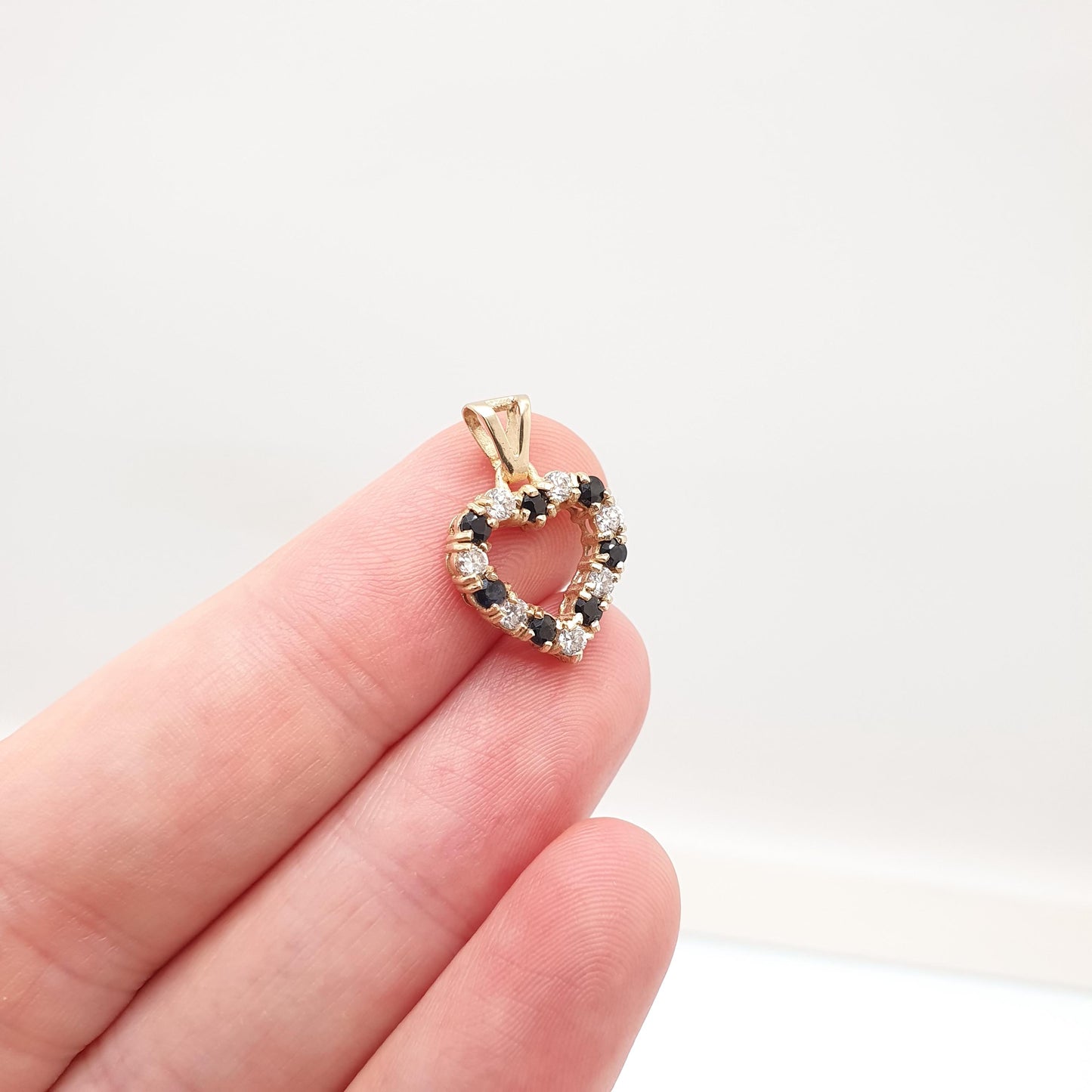 Vintage 9ct Gold Sapphire Heart Pendant CZ Solid 375 9k Love Romantic Necklace Womens Jewelry Jewellery