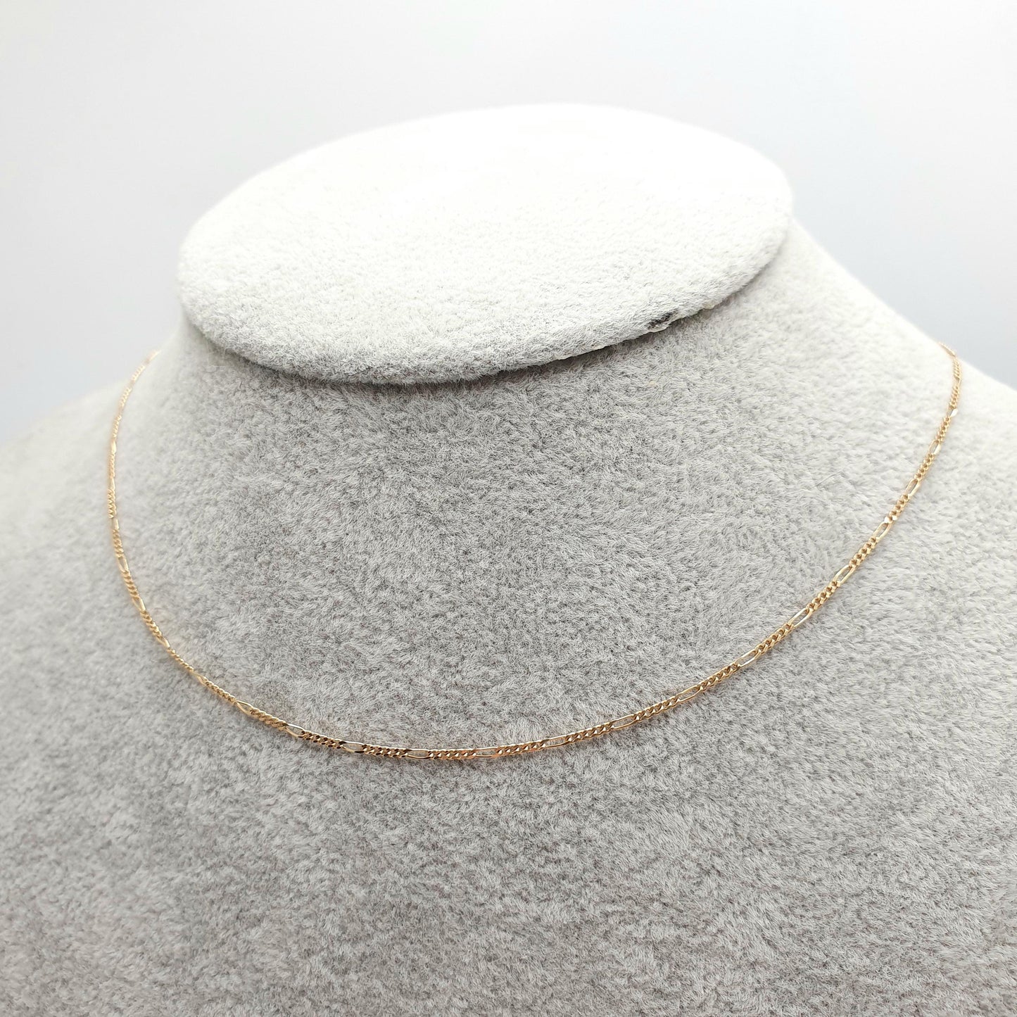 Vintage 9k 9ct Gold Figaro Link Chain Necklace 39cm 15.3" 1.41g Choker Solid 9 Carat Curb Links Yellow Womens Mens Jewellery Jewelry
