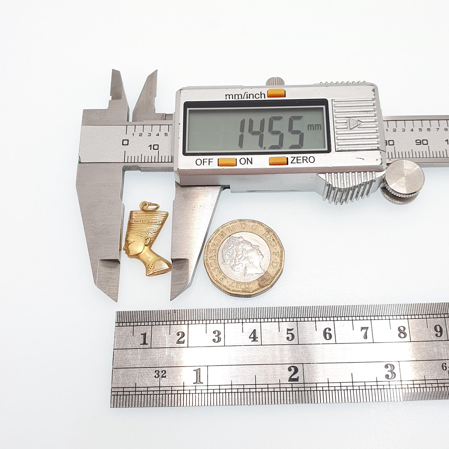 Vintage 18k 18ct Gold Queen Nefertiti Pendant Necklace Egyptian Egypt Solid 750 Art Deco Revival Womens Jewelry Jewellery